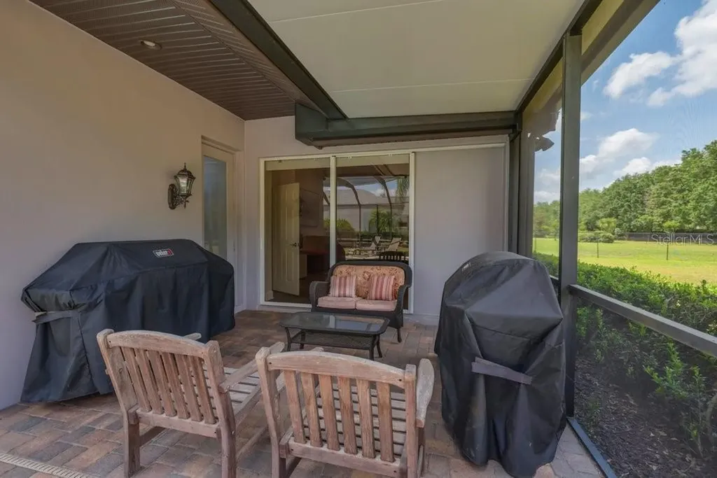 5507 Keeler Oak Street Lithia FL 33547