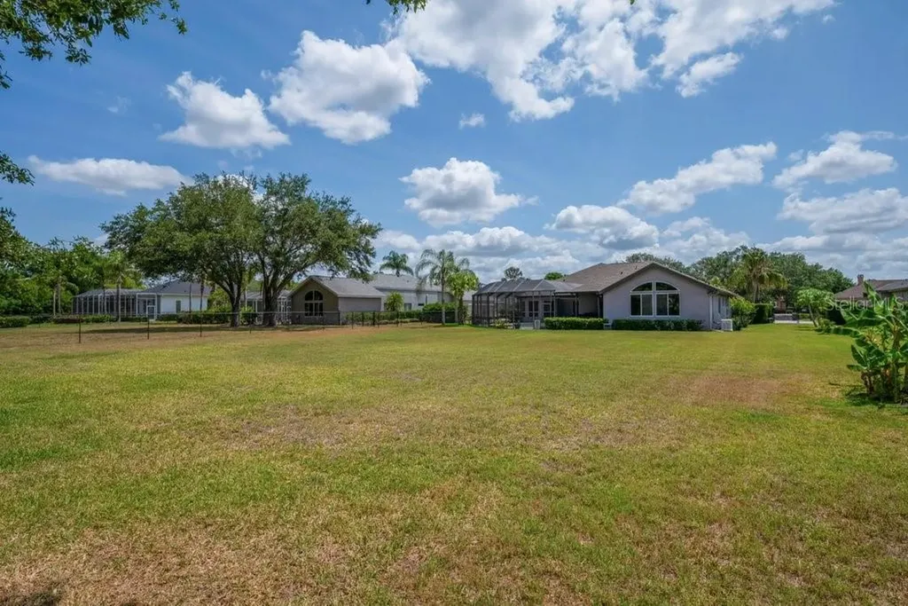5507 Keeler Oak Street Lithia FL 33547