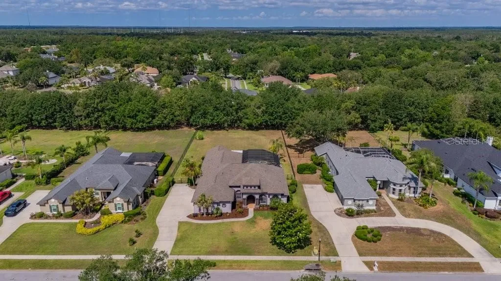 5507 Keeler Oak Street Lithia FL 33547