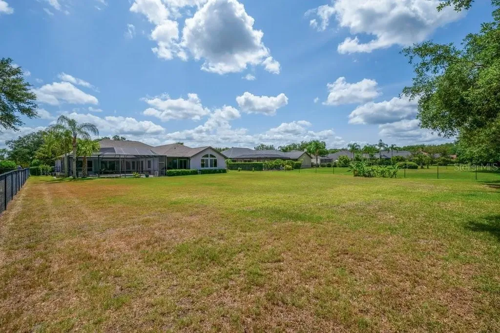 5507 Keeler Oak Street Lithia FL 33547