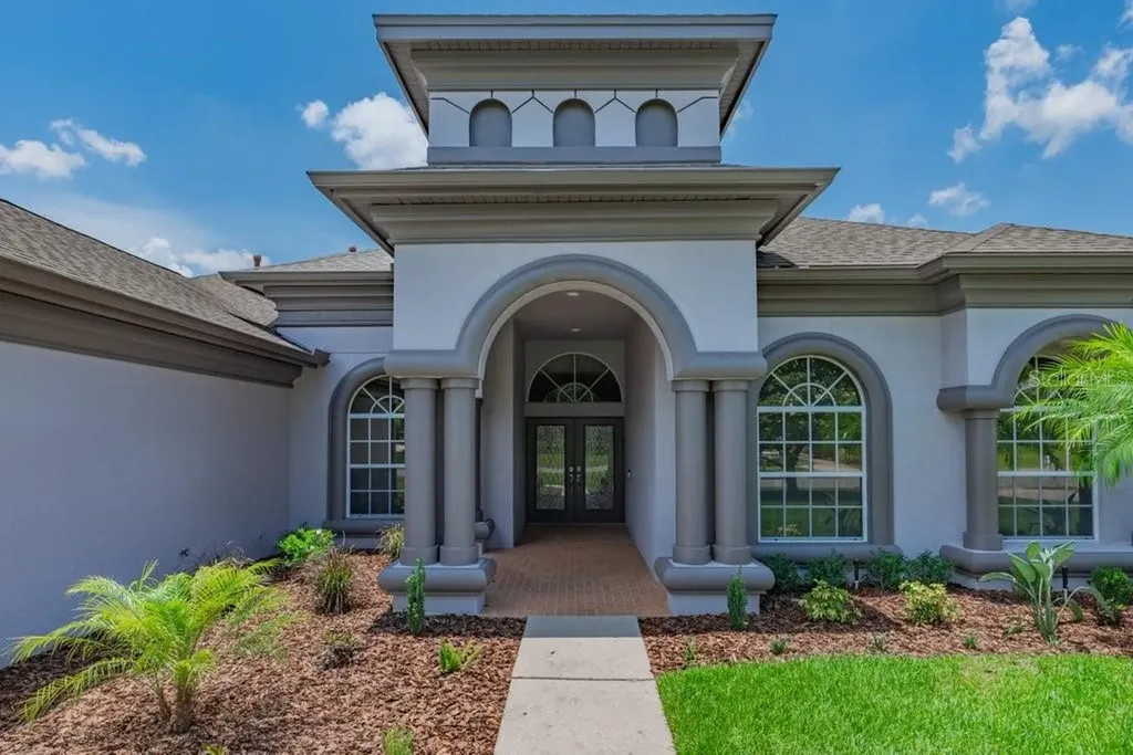 5507 Keeler Oak Street Lithia FL 33547