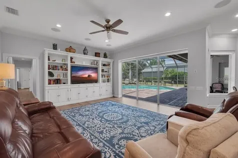 5507 Keeler Oak Street Lithia FL 33547