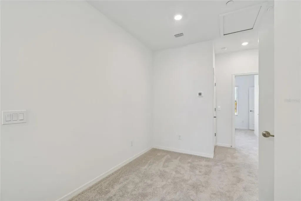 4333 Roush Avenue Orlando FL 32803