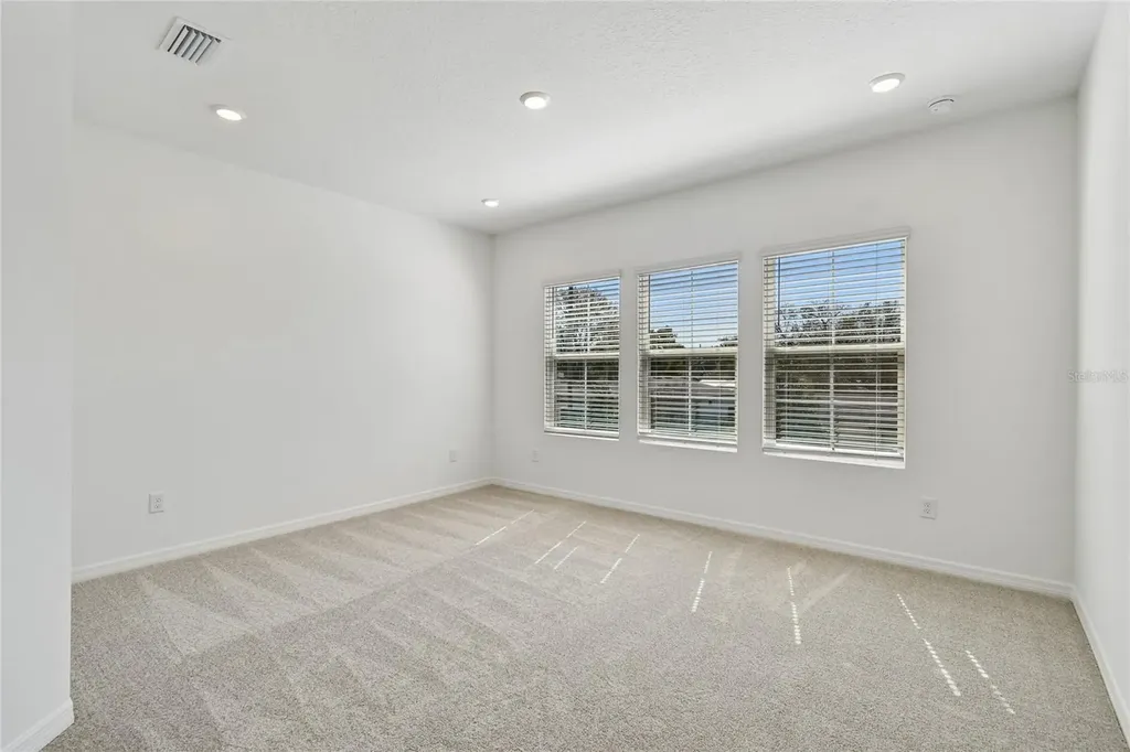 4333 Roush Avenue Orlando FL 32803