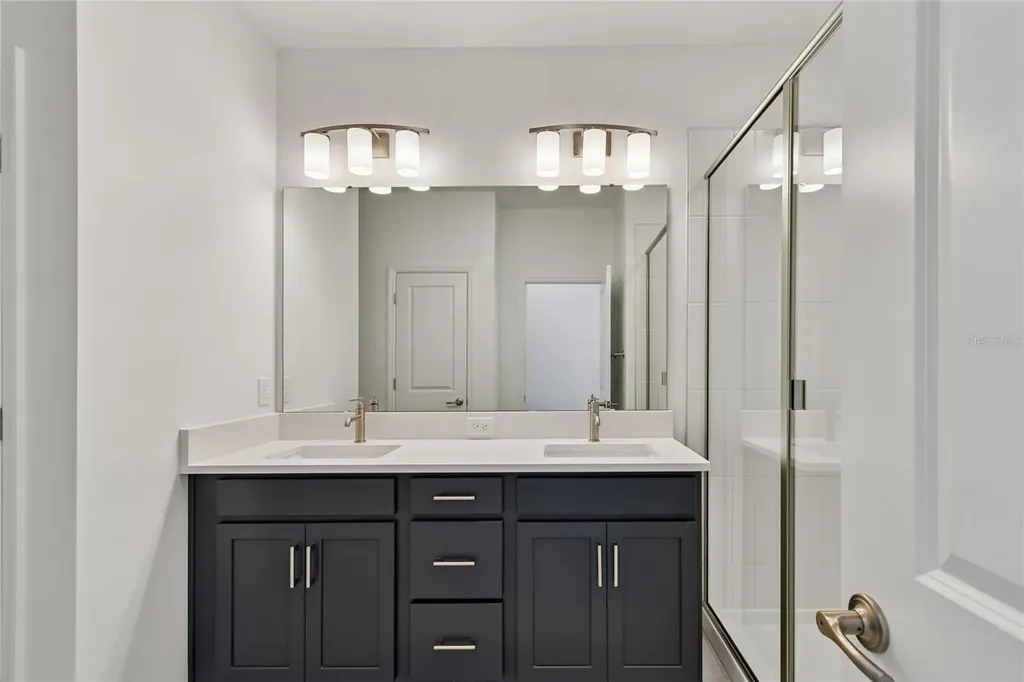 4333 Roush Avenue Orlando FL 32803