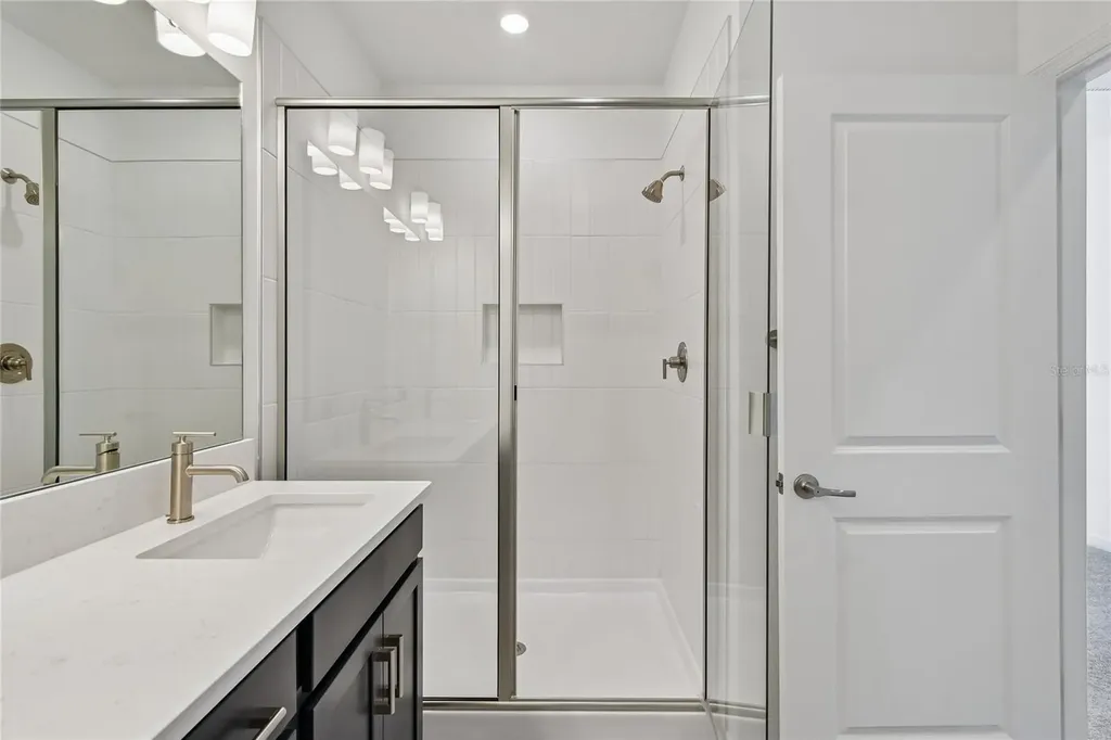 4333 Roush Avenue Orlando FL 32803