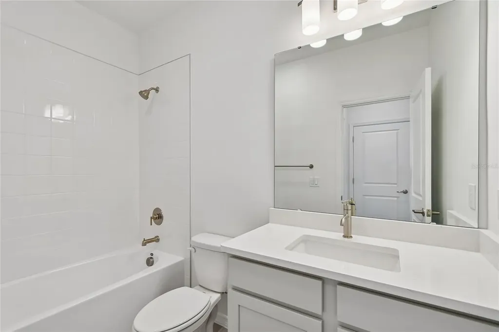 4333 Roush Avenue Orlando FL 32803