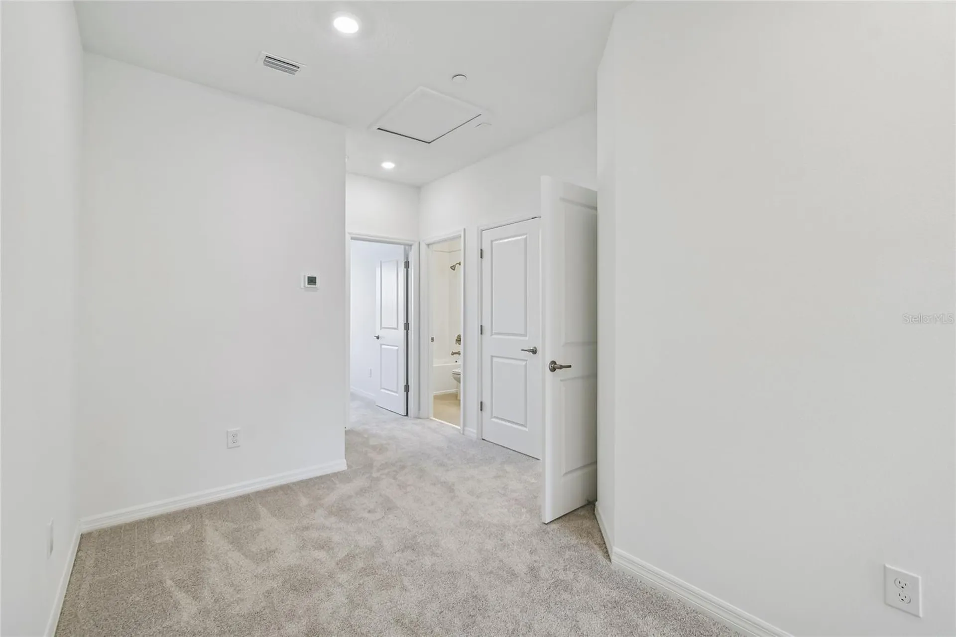 4333 Roush Avenue Orlando FL 32803