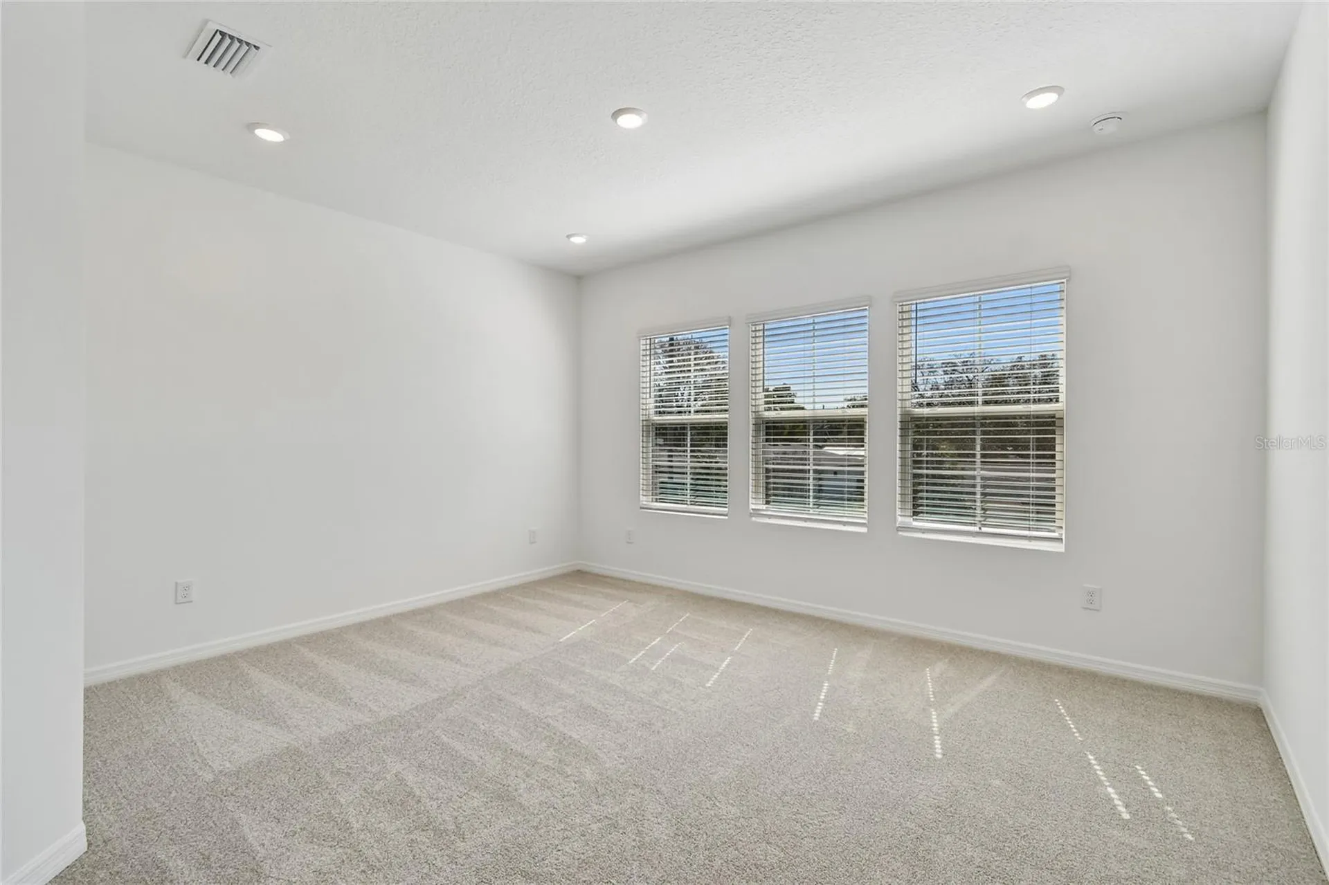 4333 Roush Avenue Orlando FL 32803