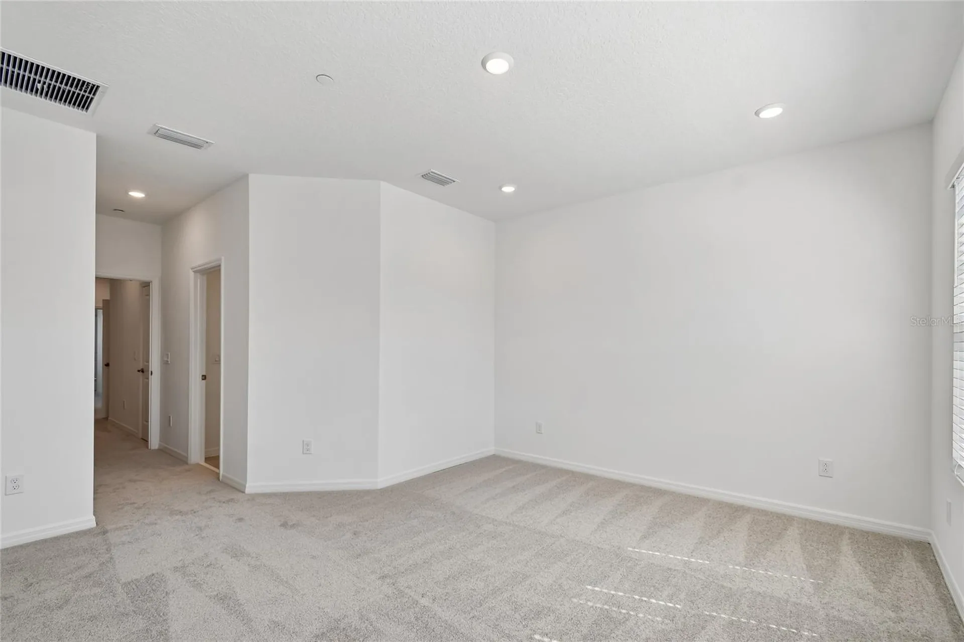4333 Roush Avenue Orlando FL 32803
