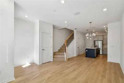 4333 Roush Avenue Orlando FL 32803