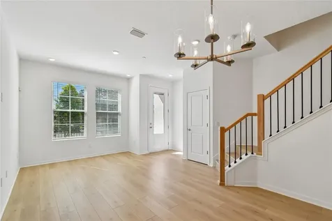 4333 Roush Avenue Orlando FL 32803