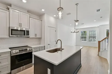 4333 Roush Avenue Orlando FL 32803