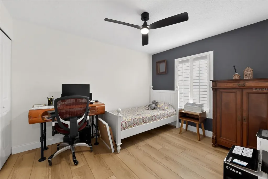 4667 Hamlets Grove Drive Sarasota FL 34235