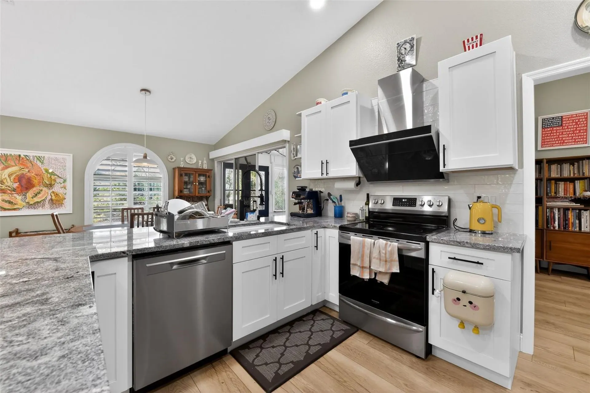 4667 Hamlets Grove Drive Sarasota FL 34235
