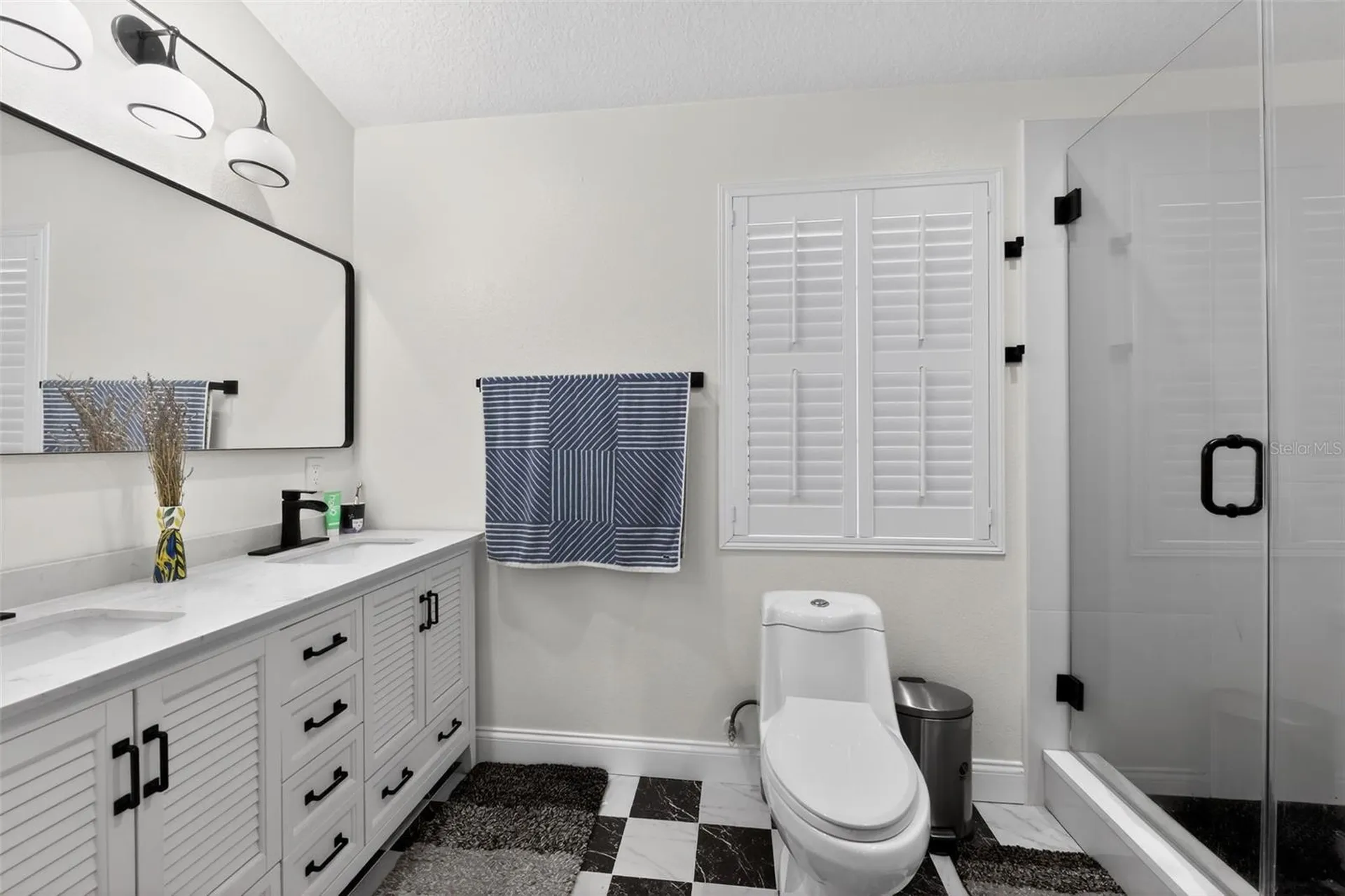 4667 Hamlets Grove Drive Sarasota FL 34235