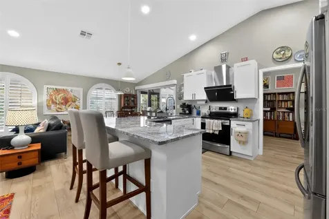 4667 Hamlets Grove Drive Sarasota FL 34235