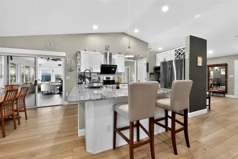 4667 Hamlets Grove Drive Sarasota FL 34235