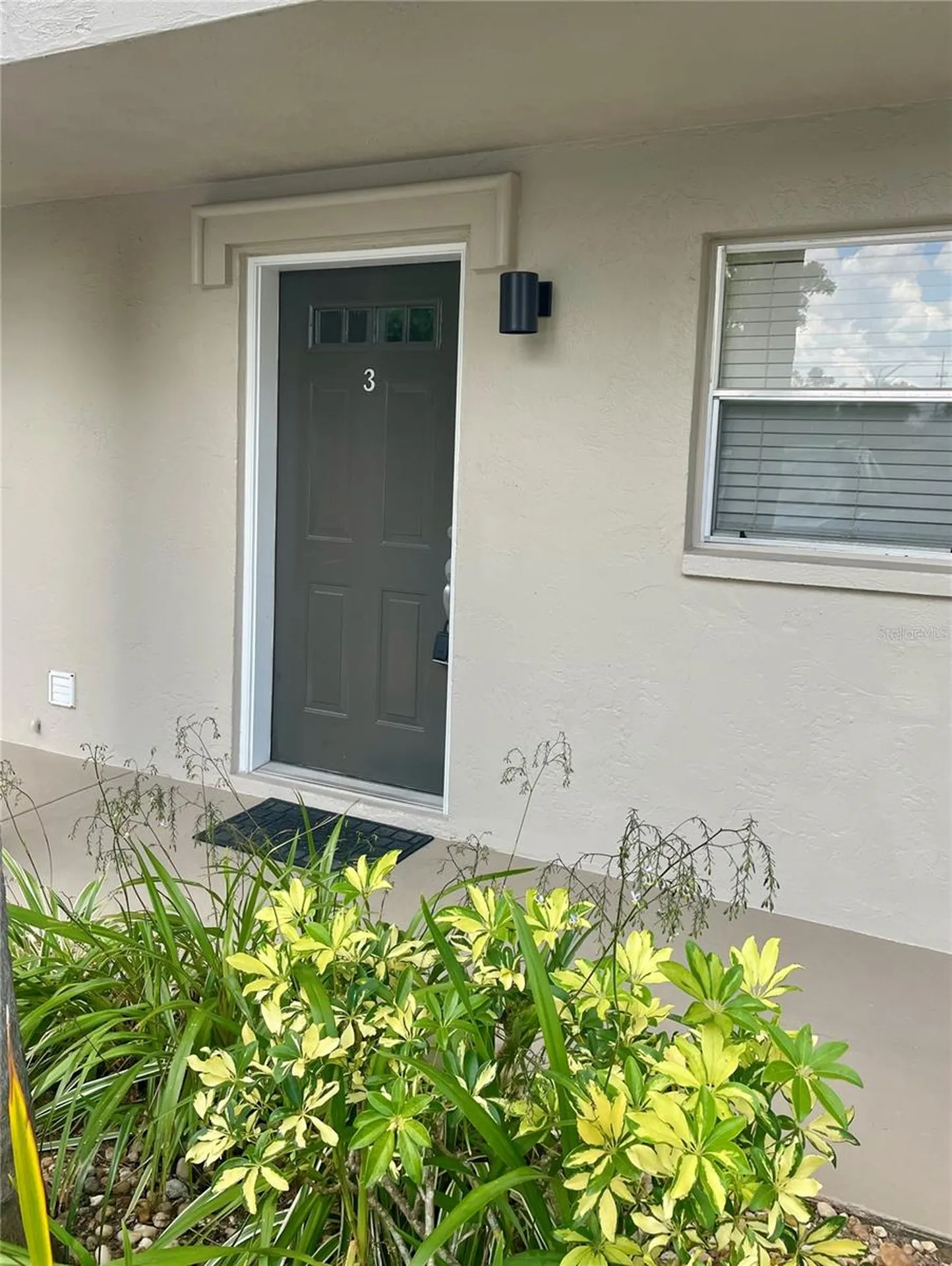 918 La Costa Circle Sarasota FL 34237