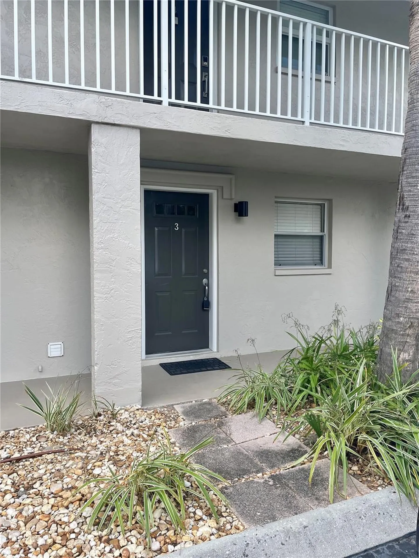 918 La Costa Circle Sarasota FL 34237