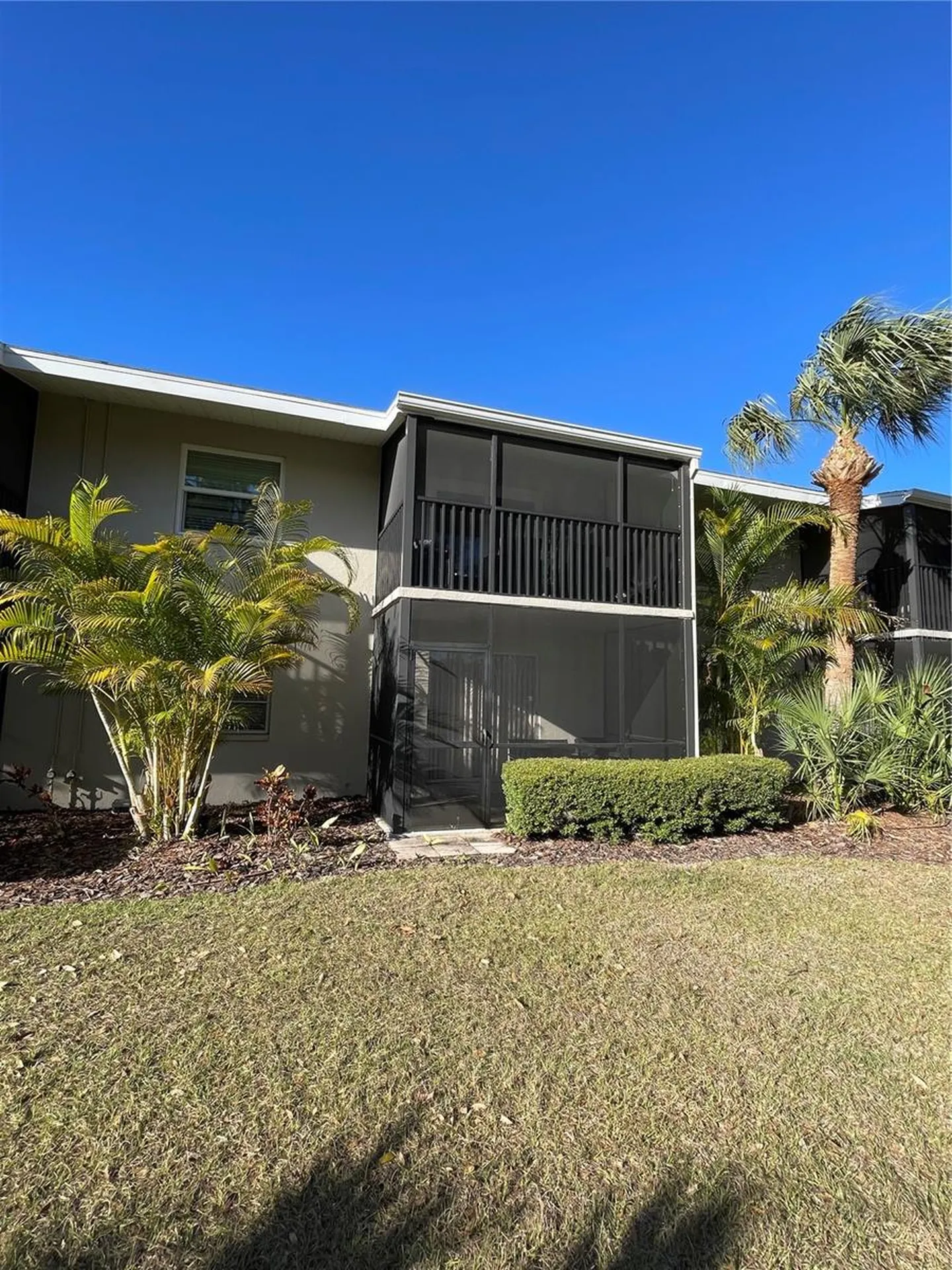 918 La Costa Circle Sarasota FL 34237