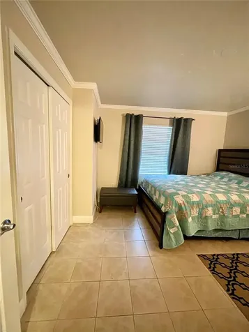 918 La Costa Circle Sarasota FL 34237