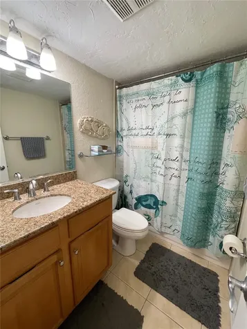 918 La Costa Circle Sarasota FL 34237
