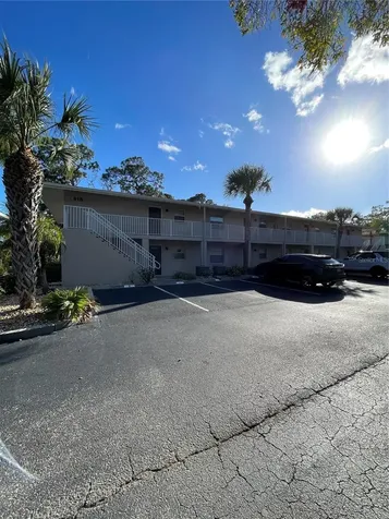918 La Costa Circle Sarasota FL 34237