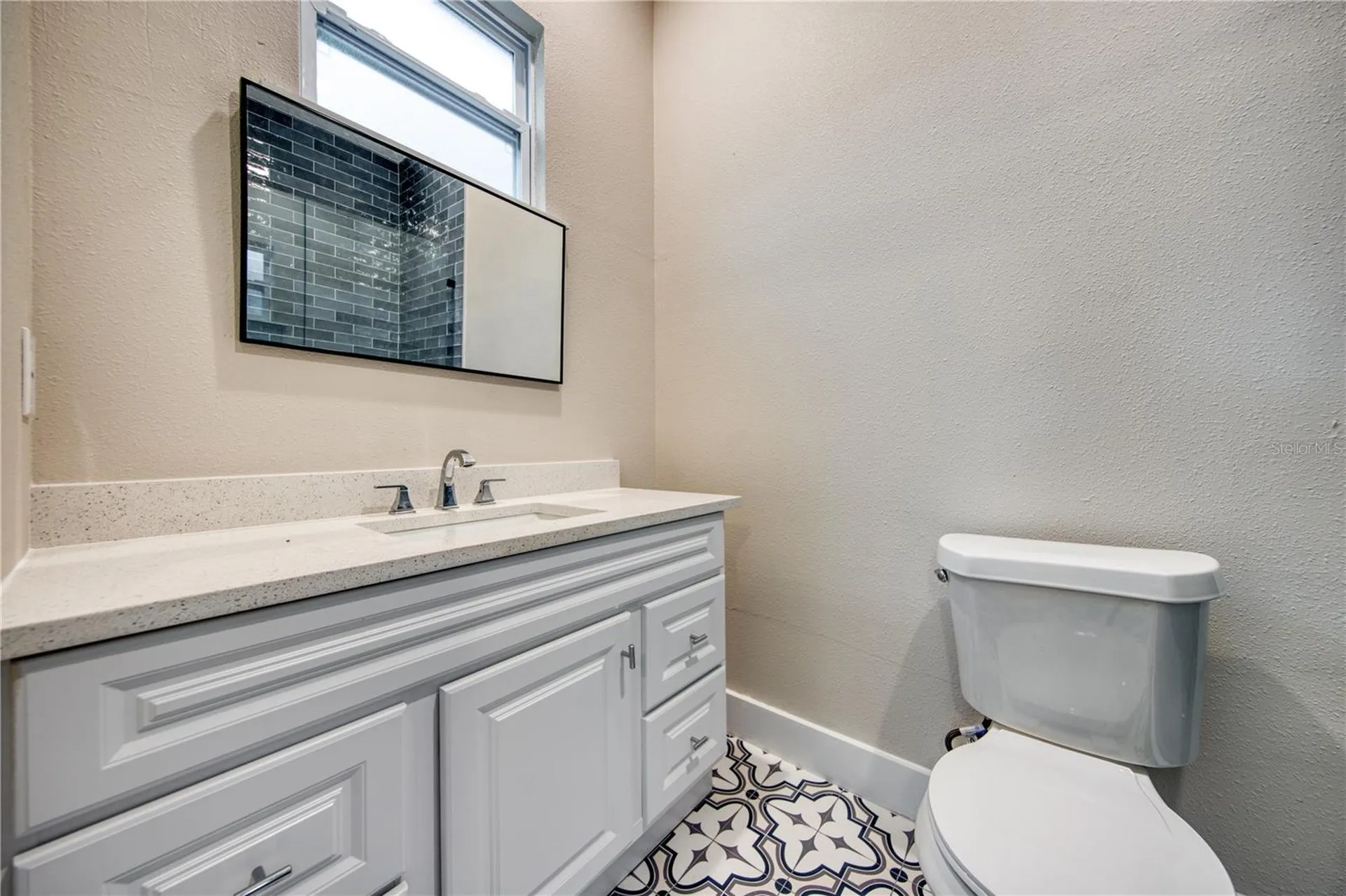 4338 1/2 15th Street N St Petersburg FL 33703