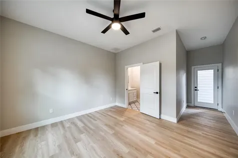 4338 1/2 15th Street N St Petersburg FL 33703