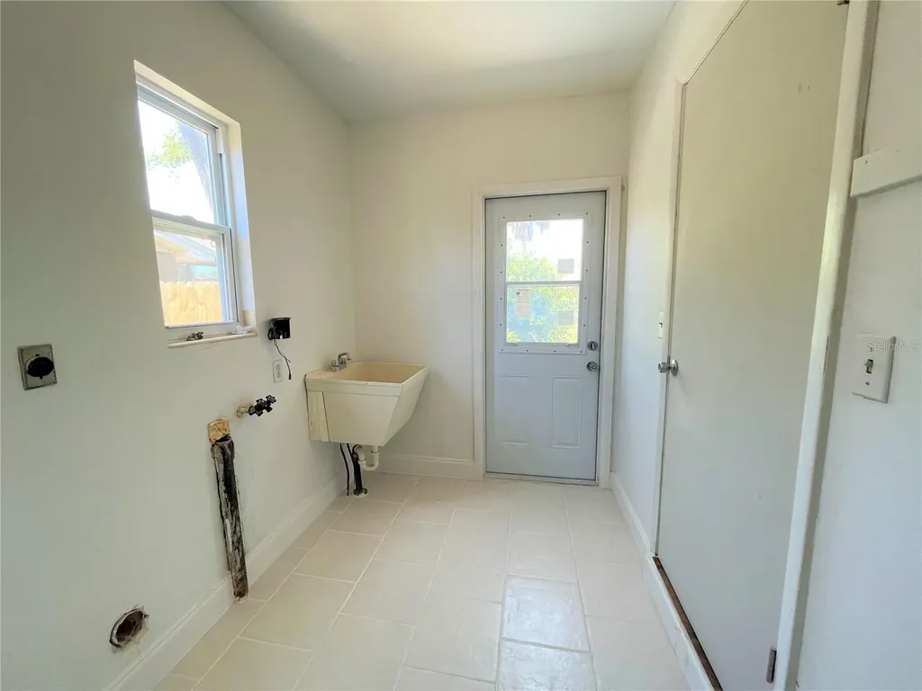 9 Jeff Road Largo FL 33774