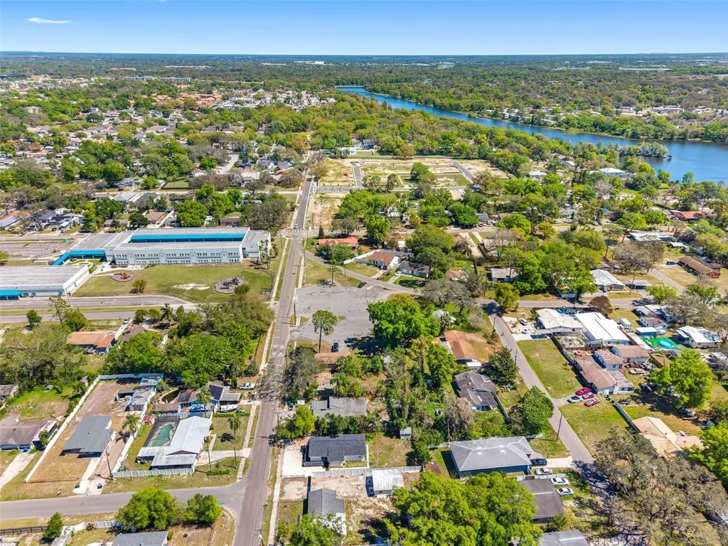 4317 E Regnas Avenue Tampa FL 33617