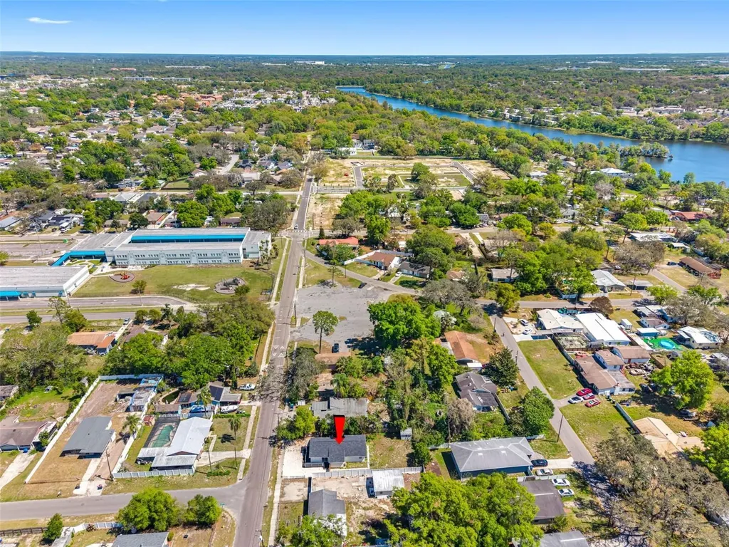 4317 E Regnas Avenue Tampa FL 33617