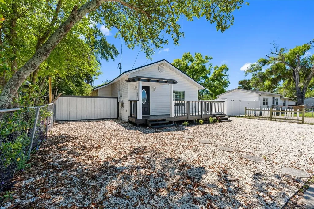 4317 E Regnas Avenue Tampa FL 33617