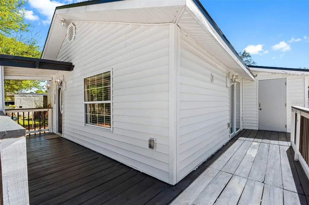 4317 E Regnas Avenue Tampa FL 33617