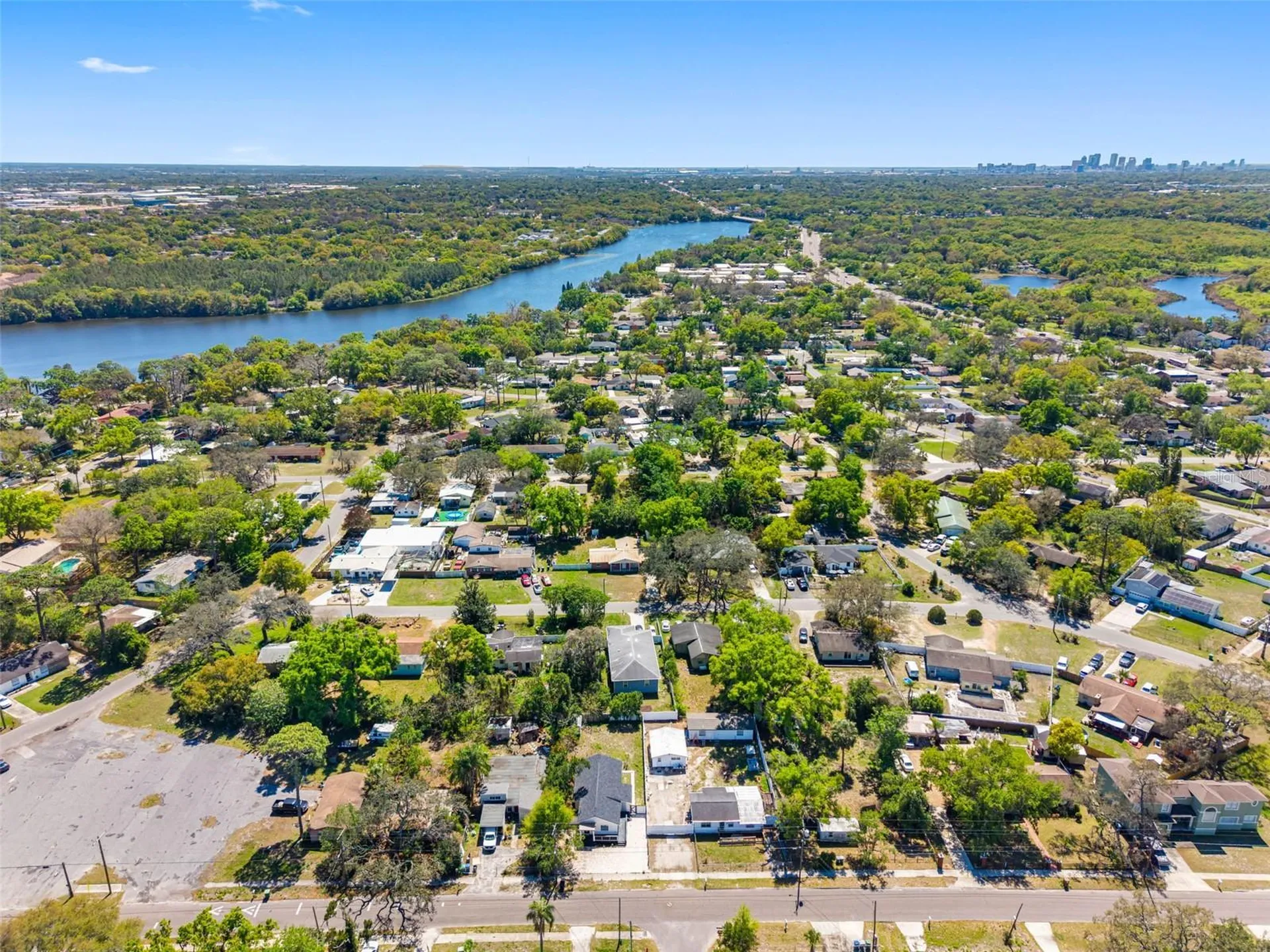 4317 E Regnas Avenue Tampa FL 33617