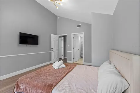 4317 E Regnas Avenue Tampa FL 33617