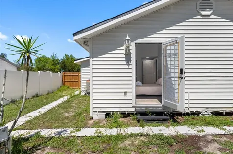 4317 E Regnas Avenue Tampa FL 33617