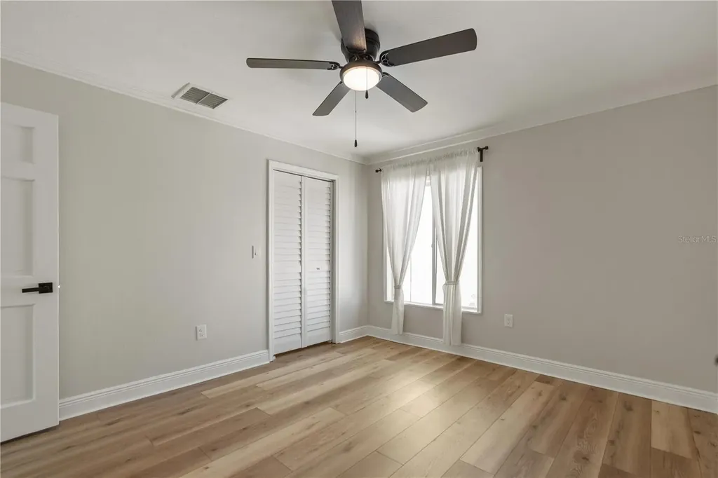 3848 N Lake Drive Tampa FL 33614