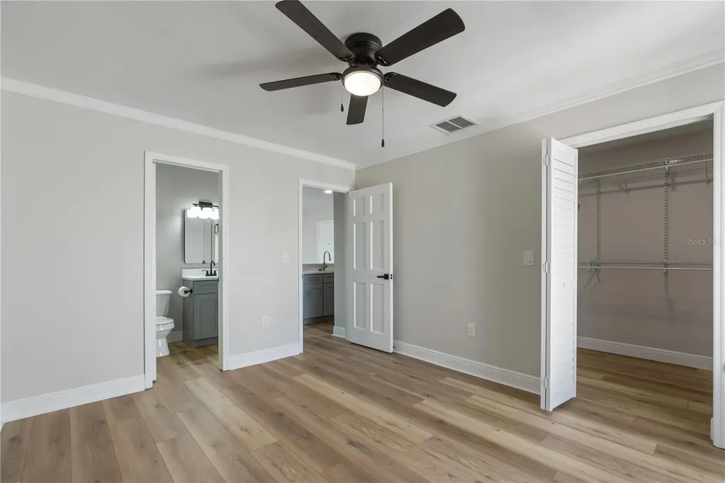 3848 N Lake Drive Tampa FL 33614