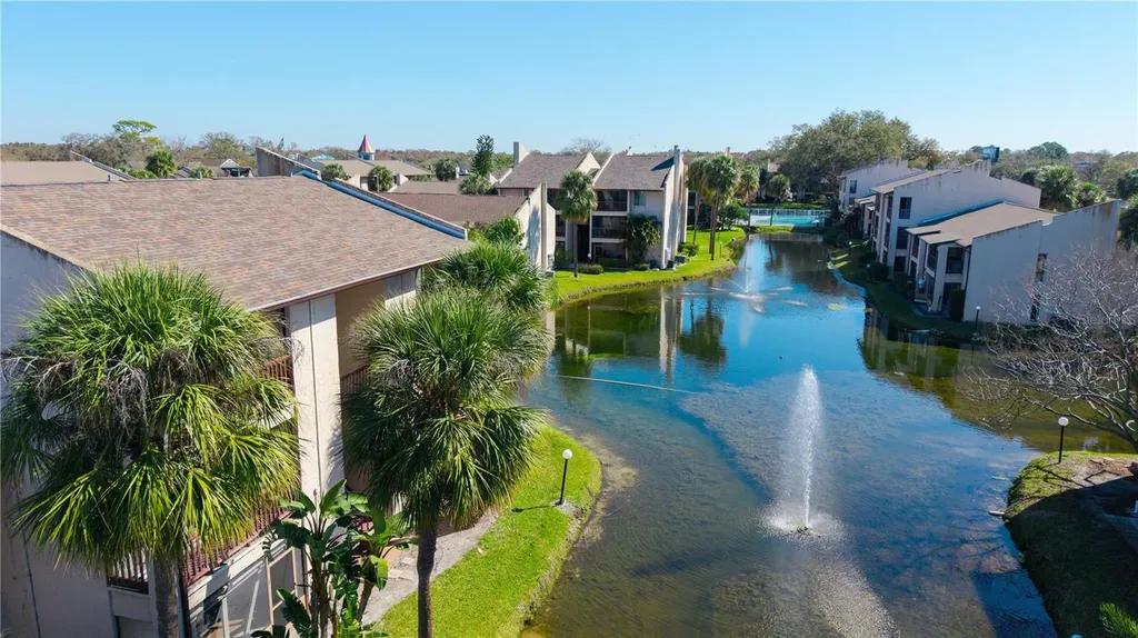 3848 N Lake Drive Tampa FL 33614