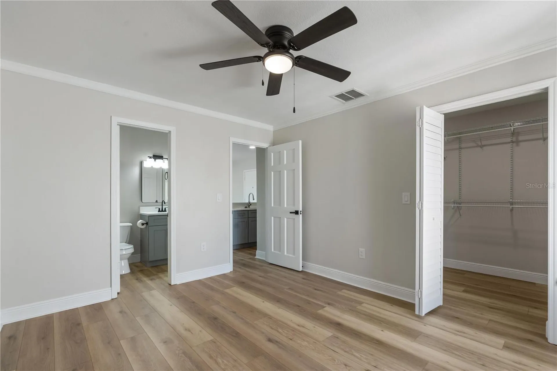 3848 N Lake Drive Tampa FL 33614
