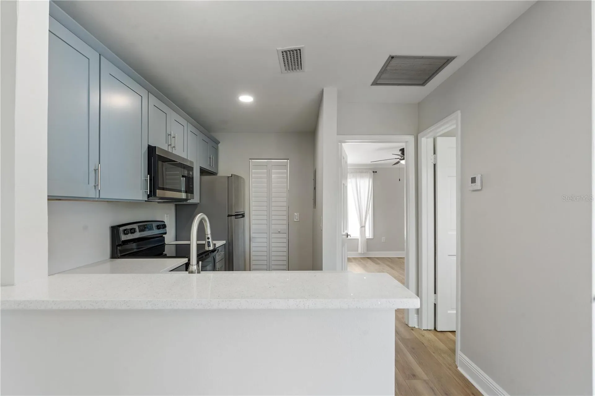 3848 N Lake Drive Tampa FL 33614