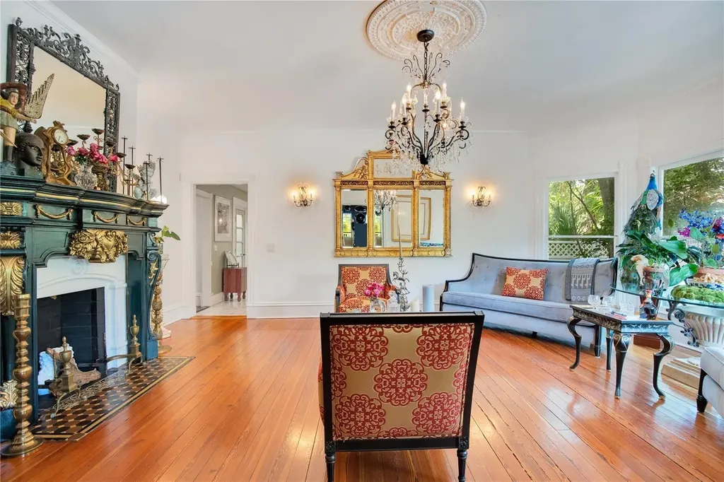 614 Lake Avenue Orlando FL 32801