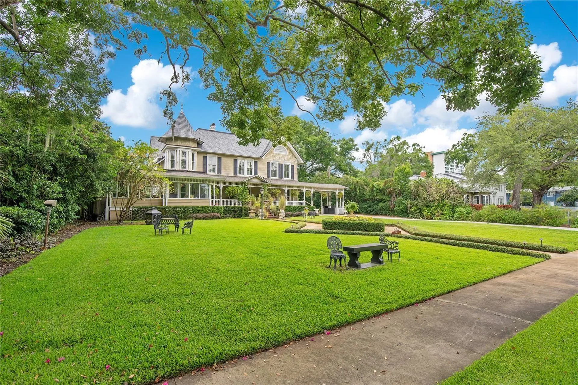 614 Lake Avenue Orlando FL 32801