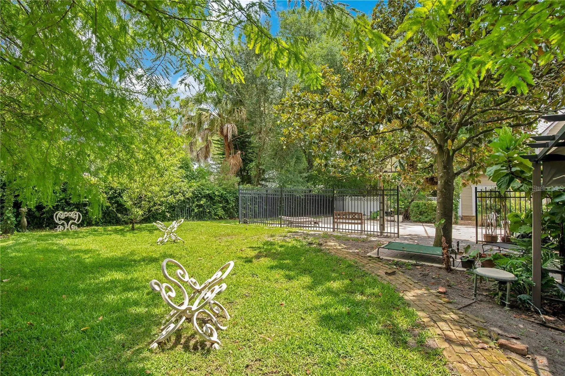 614 Lake Avenue Orlando FL 32801