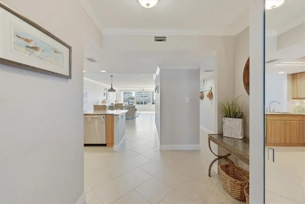 1200 E Peppertree Lane Sarasota FL 34242