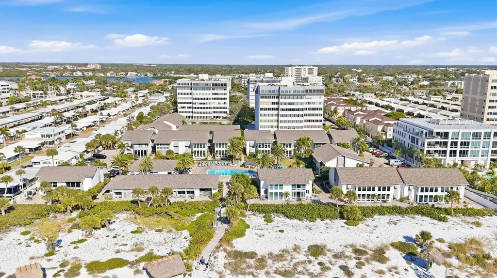 1200 E Peppertree Lane Sarasota FL 34242