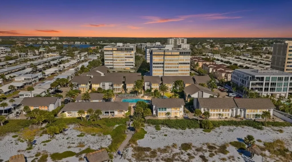 1200 E Peppertree Lane Sarasota FL 34242