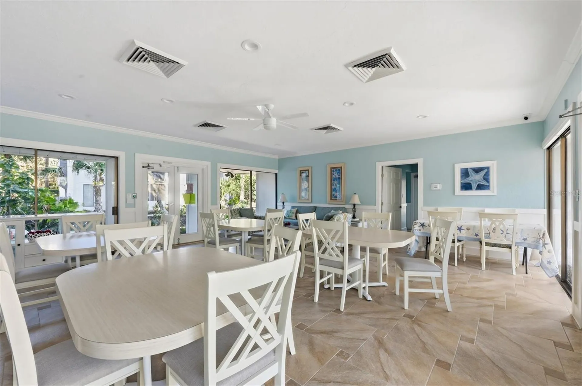 1200 E Peppertree Lane Sarasota FL 34242